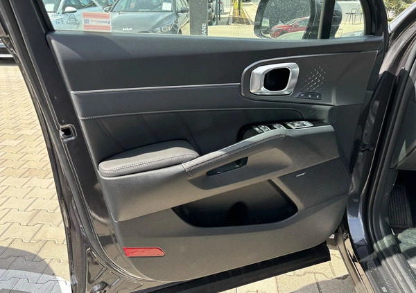 Kia Sorento cena 217939 przebieg: 10, rok produkcji 2023 z Śrem małe 191